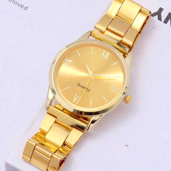 👑NEW WOMEN’S LUXURIOUS WATCH and Rhinestone Bracelet! - Picture 5 of 7